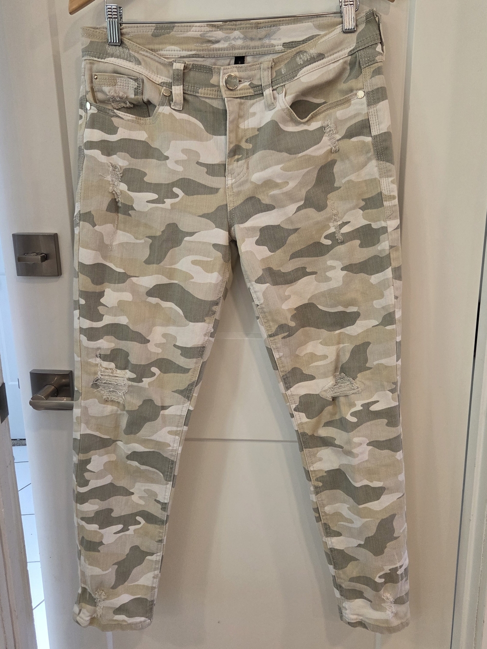Seven7 Camo Skinny Jeans Size 8 Distressed Mid Rise Stretch Y2K Grunge